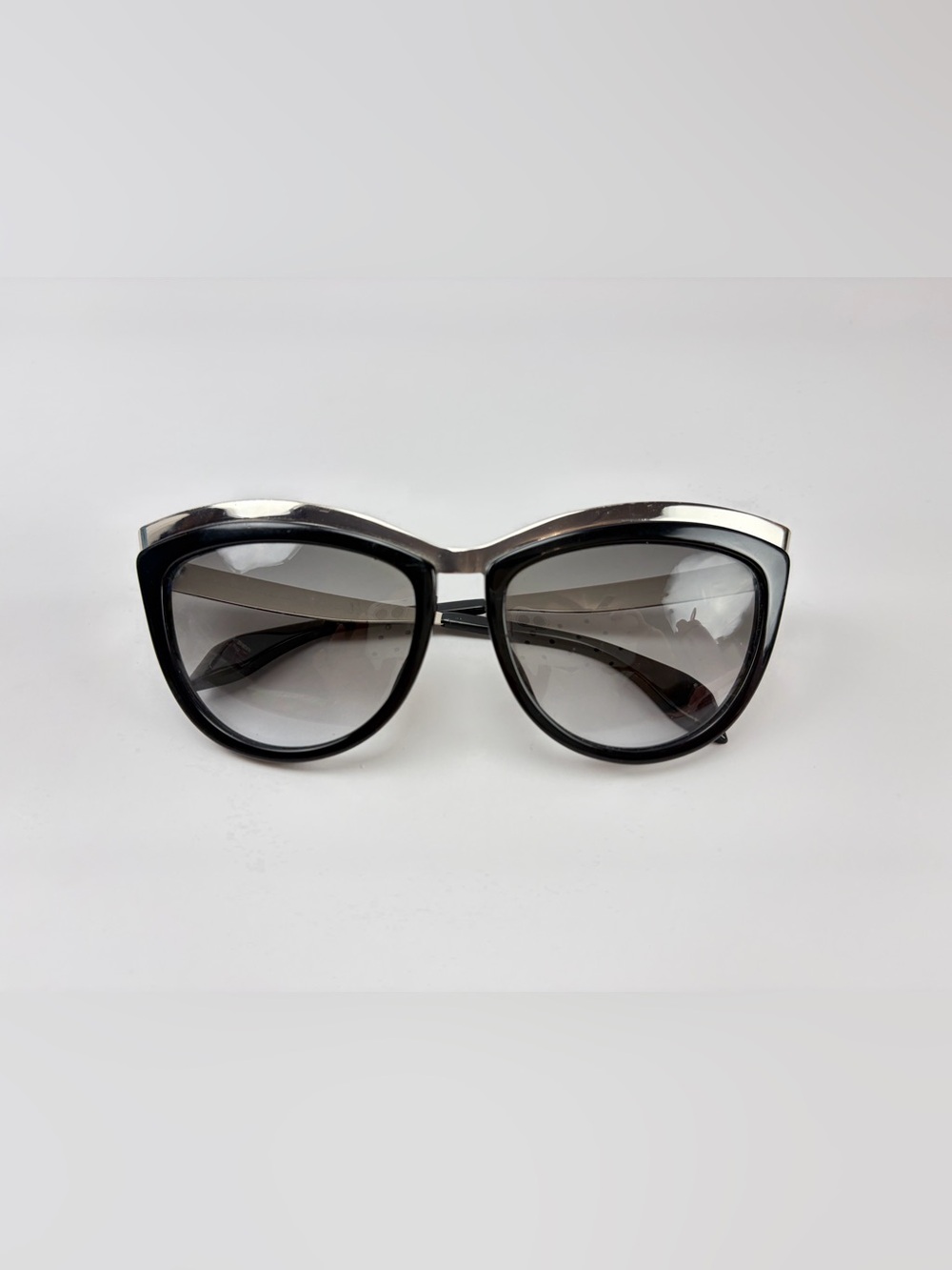 Alexander McQueen Black and Gray Oversized Cat-Eye Sunglasses
